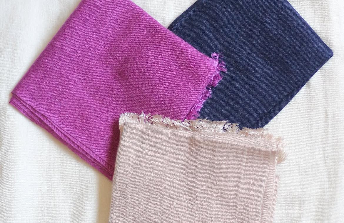 PASHMINA 70% CASHMERE and 30% Silk Scarf